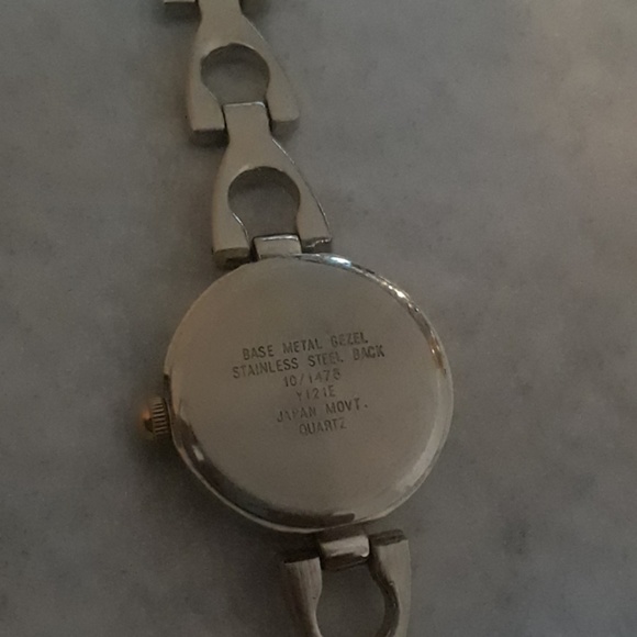 Anne Klein women's watch - Picture 4 of 4